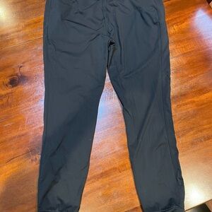 Halara Black Joggers